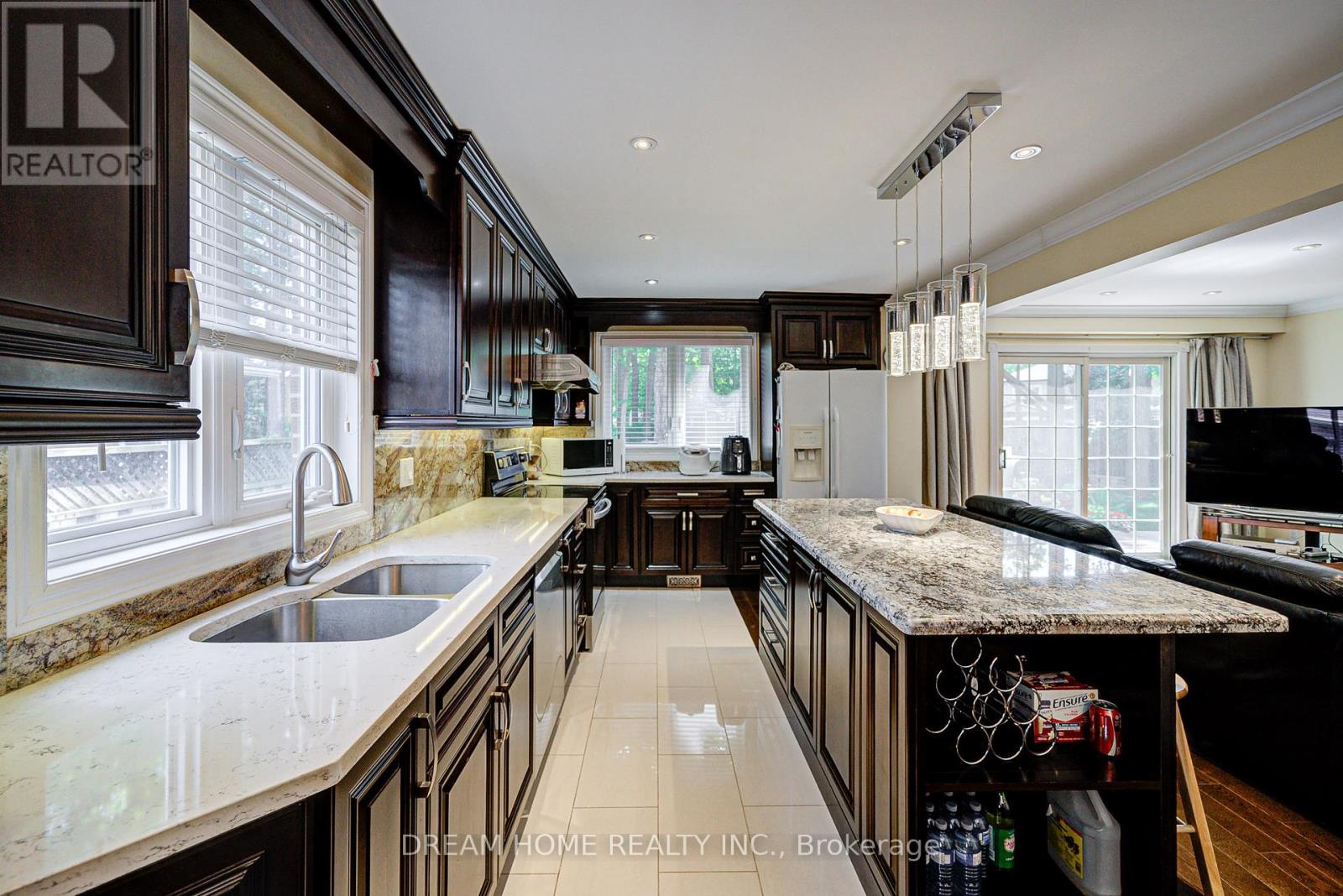 811 Huntingwood Drive, Toronto (Tam O'shanter-Sullivan), Ontario  M1T 2L8 - Photo 13 - E12447746