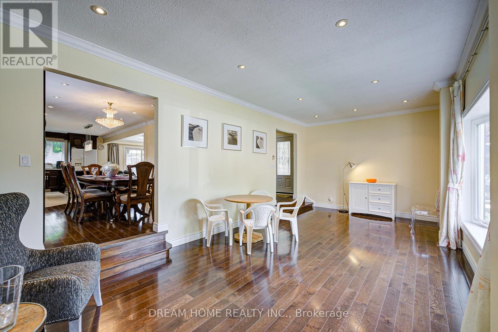 811 Huntingwood Drive, Toronto (Tam O'shanter-Sullivan), Ontario  M1T 2L8 - Photo 19 - E12447746