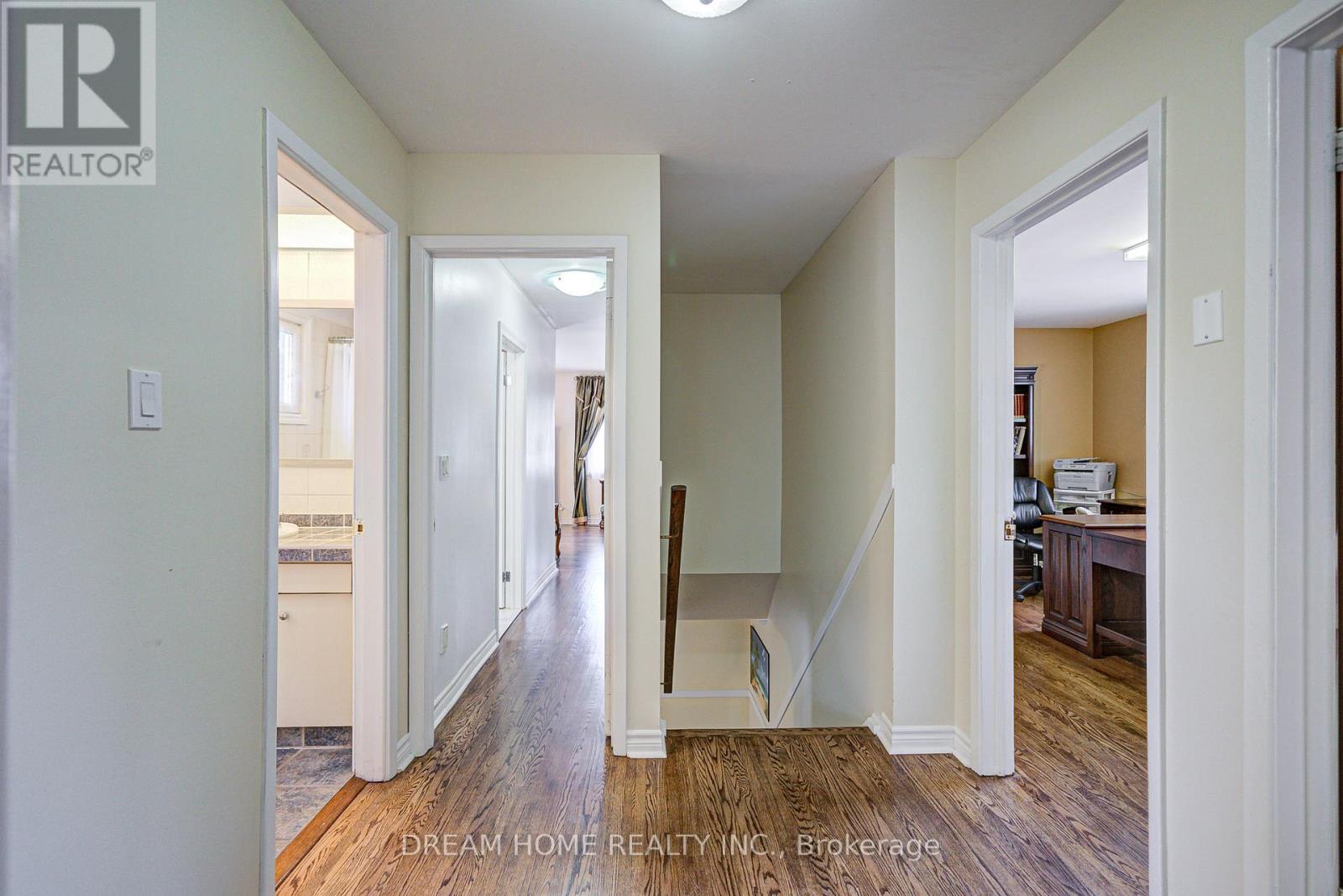 811 Huntingwood Drive, Toronto (Tam O'shanter-Sullivan), Ontario  M1T 2L8 - Photo 21 - E12447746