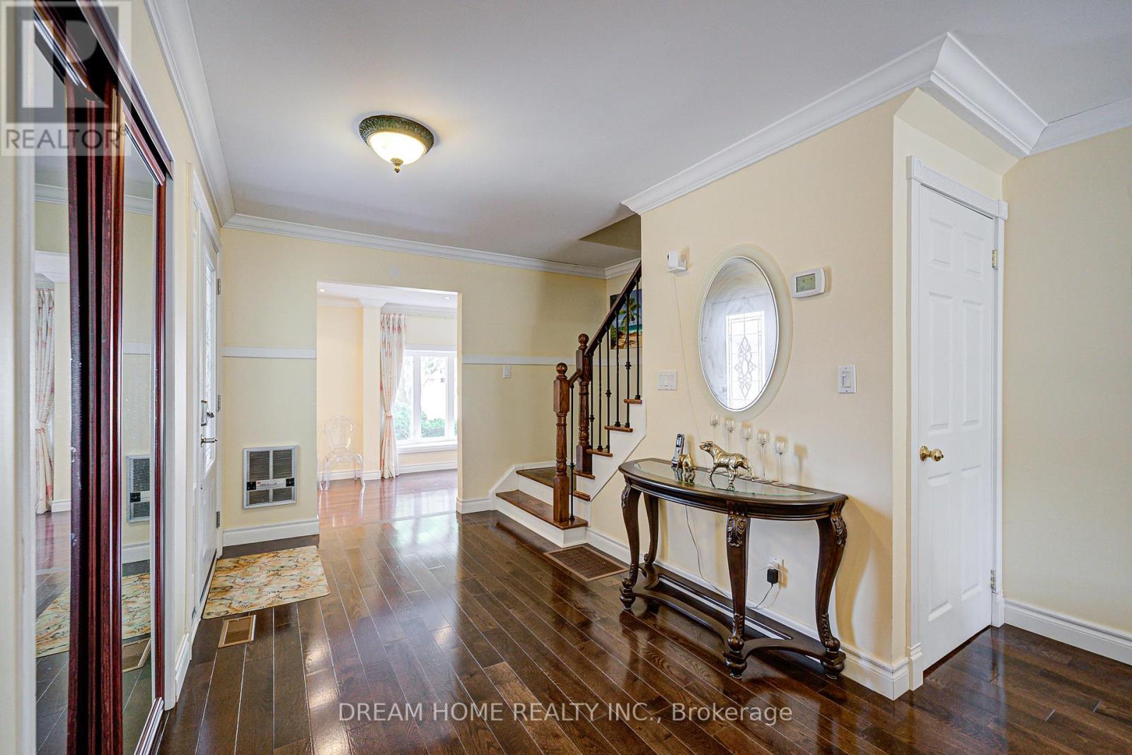 811 Huntingwood Drive, Toronto (Tam O'shanter-Sullivan), Ontario  M1T 2L8 - Photo 6 - E12447746