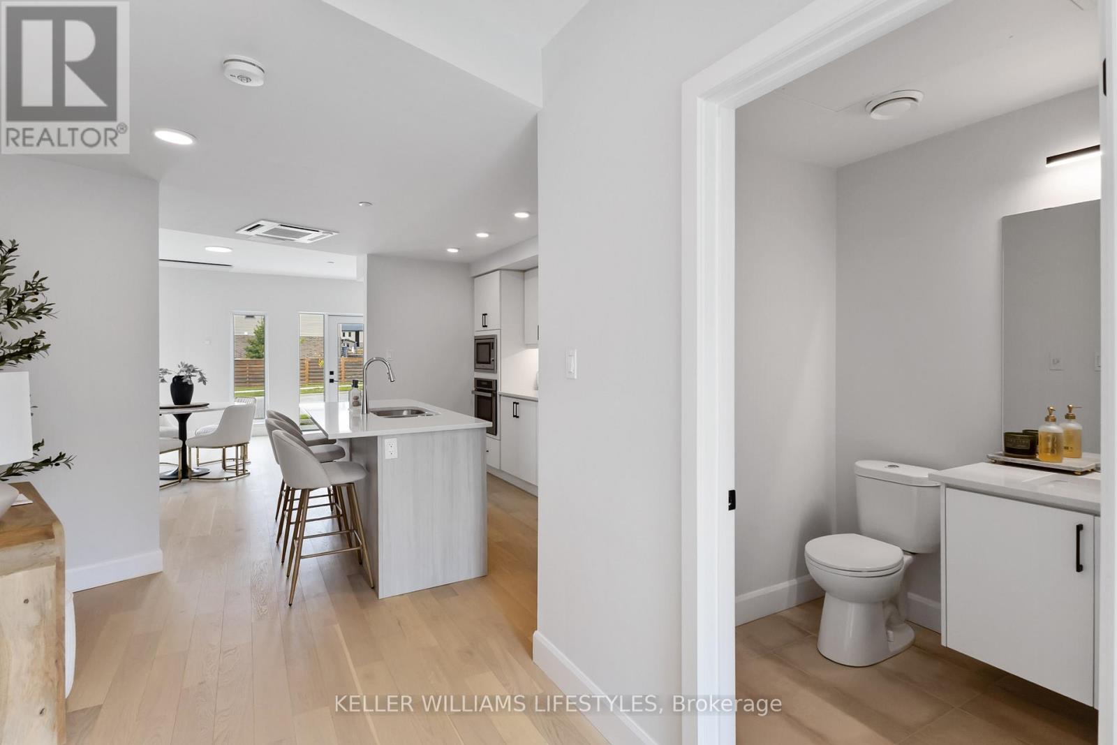 B117 - 2082 Lumen Drive, London South, Ontario  N6K 0L3 - Photo 3 - X12441944