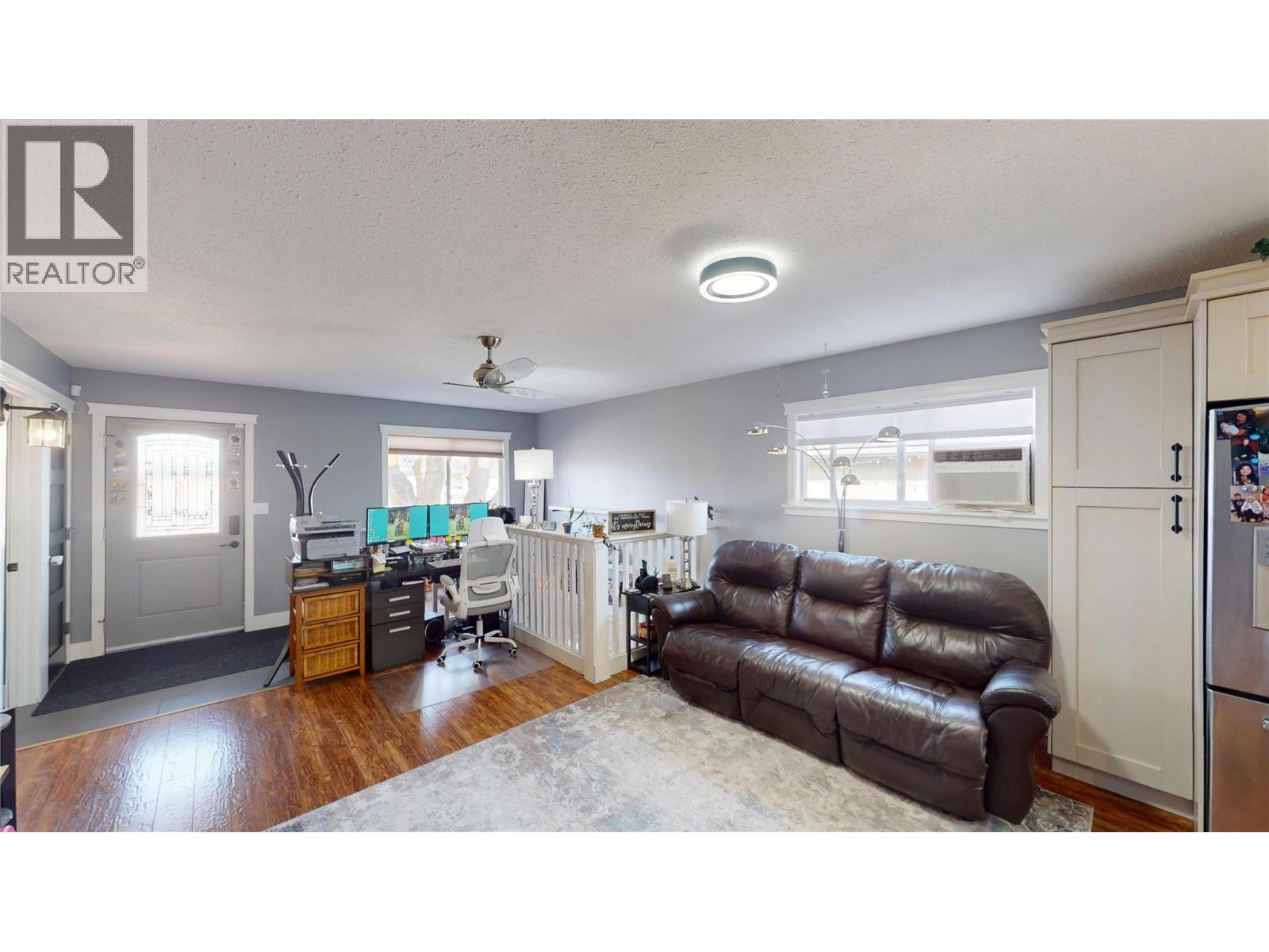 212 16th Avenue N, Cranbrook, British Columbia  V1C 3W5 - Photo 6 - 10365081