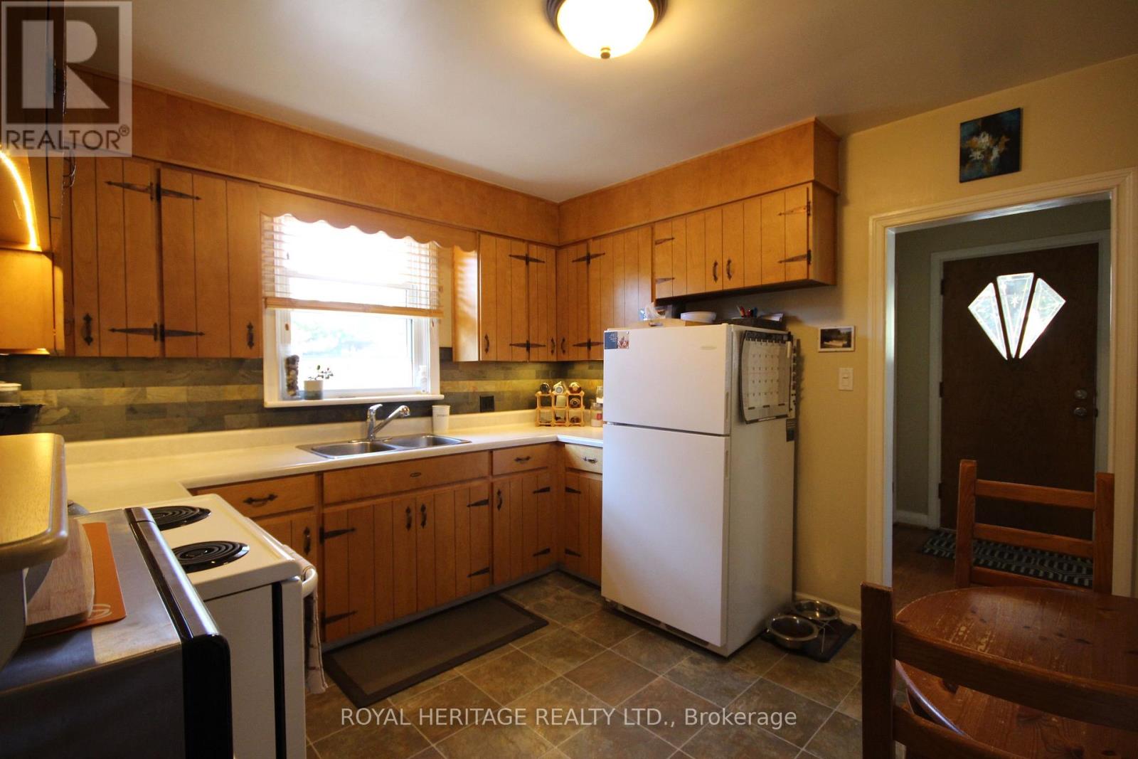 373 Colborne Street E, Oshawa, Ontario  L1G 1M9 - Photo 10 - E12447818