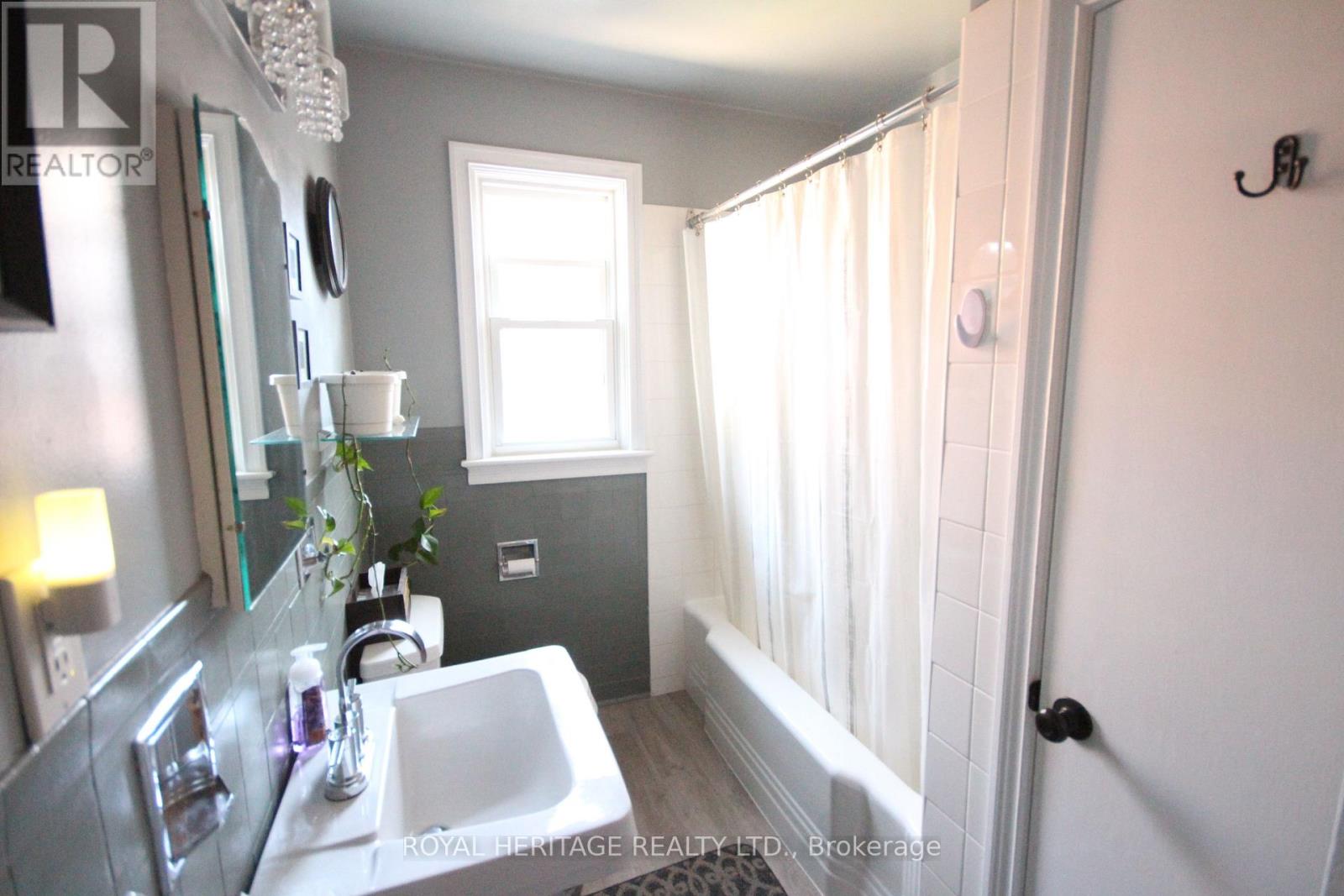 373 Colborne Street E, Oshawa, Ontario  L1G 1M9 - Photo 19 - E12447818