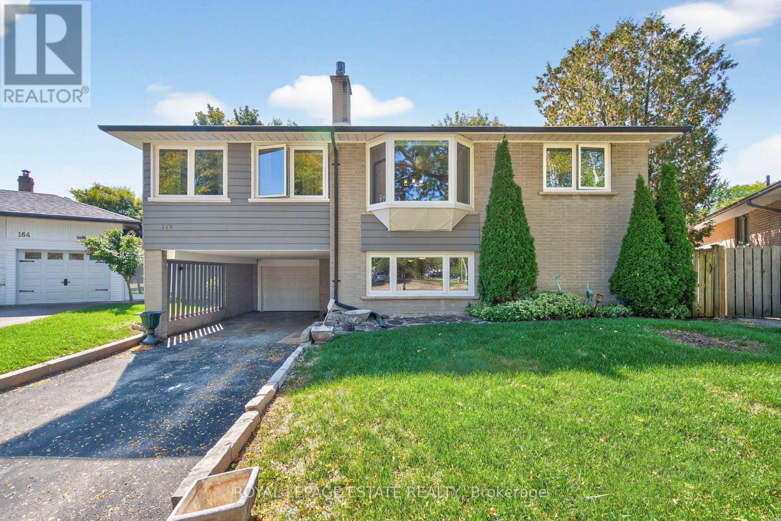 166 KENVALE COURT, Richmond Hill, Ontario