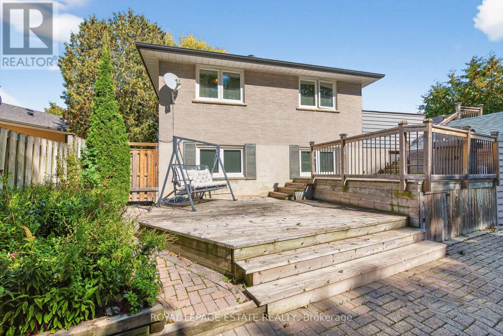166 Kenvale Court, Richmond Hill, Ontario  L4C 4S9 - Photo 29 - N12447730