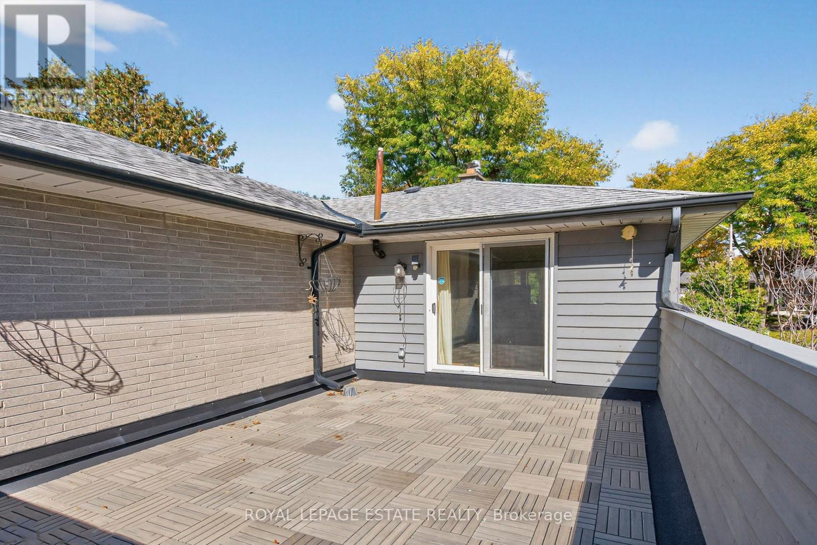 166 Kenvale Court, Richmond Hill, Ontario  L4C 4S9 - Photo 32 - N12447730