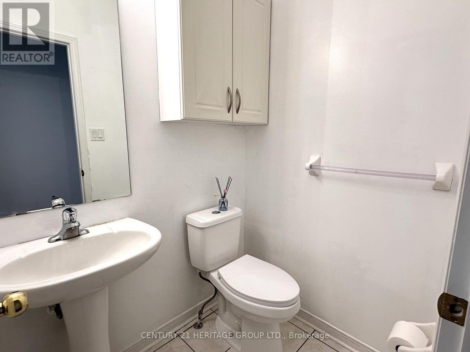 28 Voysey Way, Markham, Ontario  L3S 0B4 - Photo 14 - N12447732
