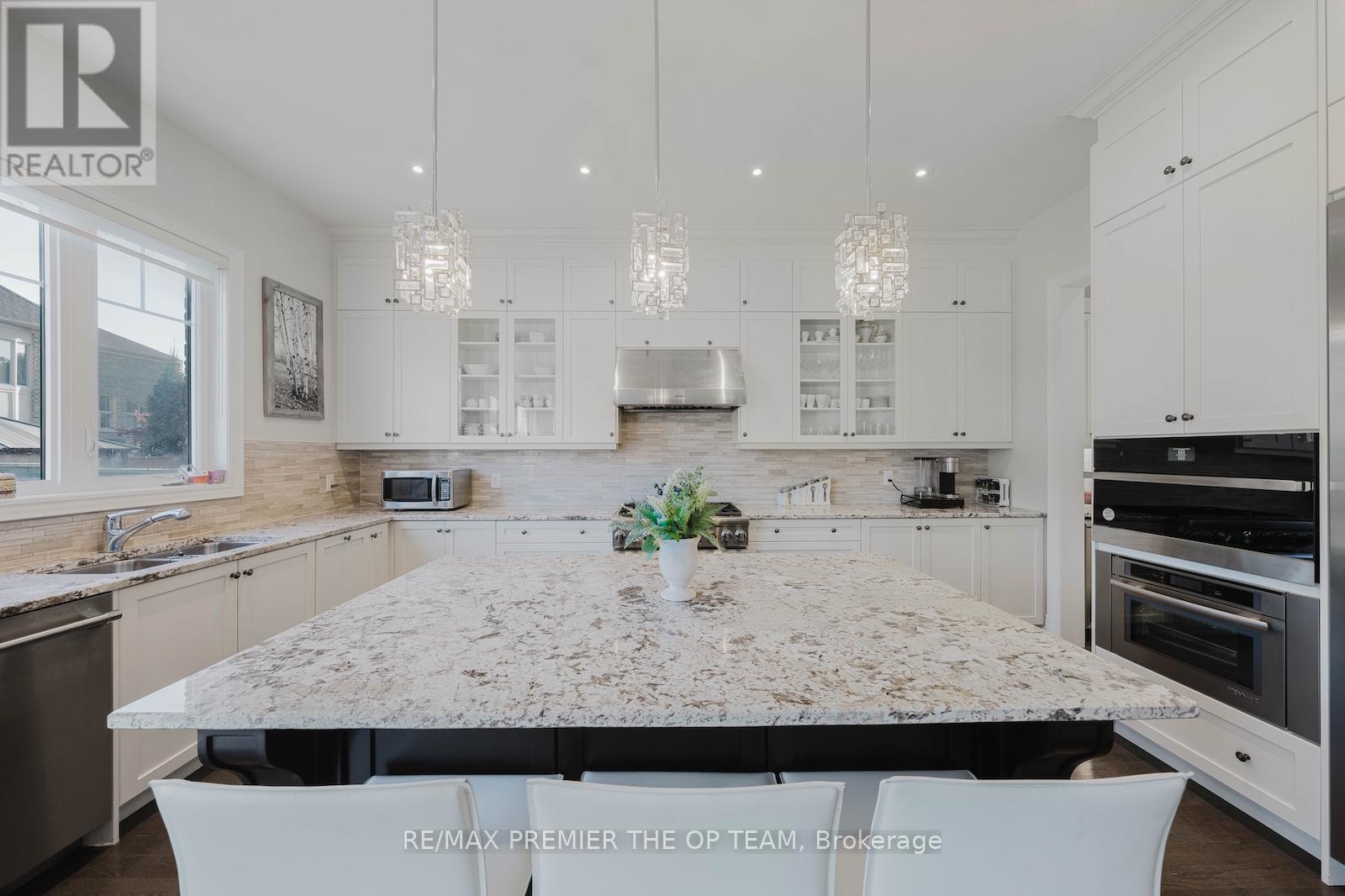 70 Torgan Trail, Vaughan (Kleinburg), Ontario  L4H 3X6 - Photo 15 - N12447741