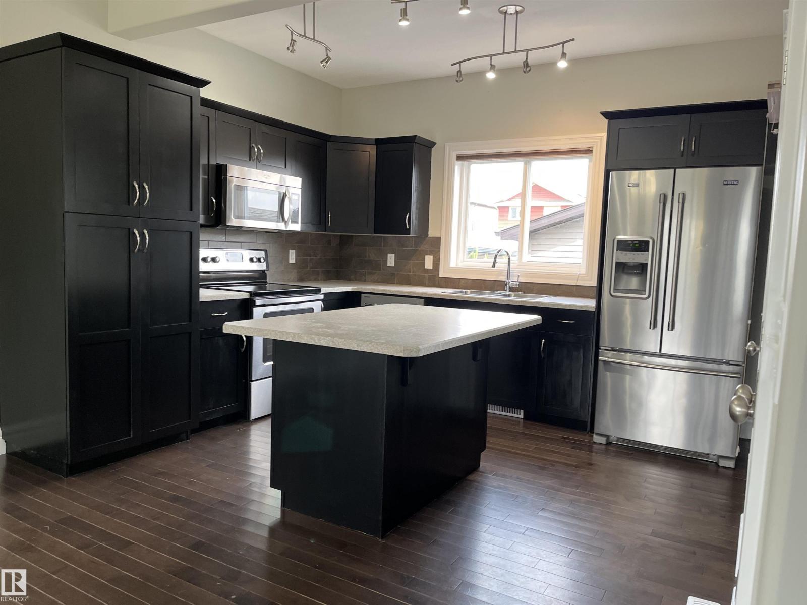 303 Sheridan Wy, Leduc, Alberta  T9E 8R9 - Photo 3 - E4460066