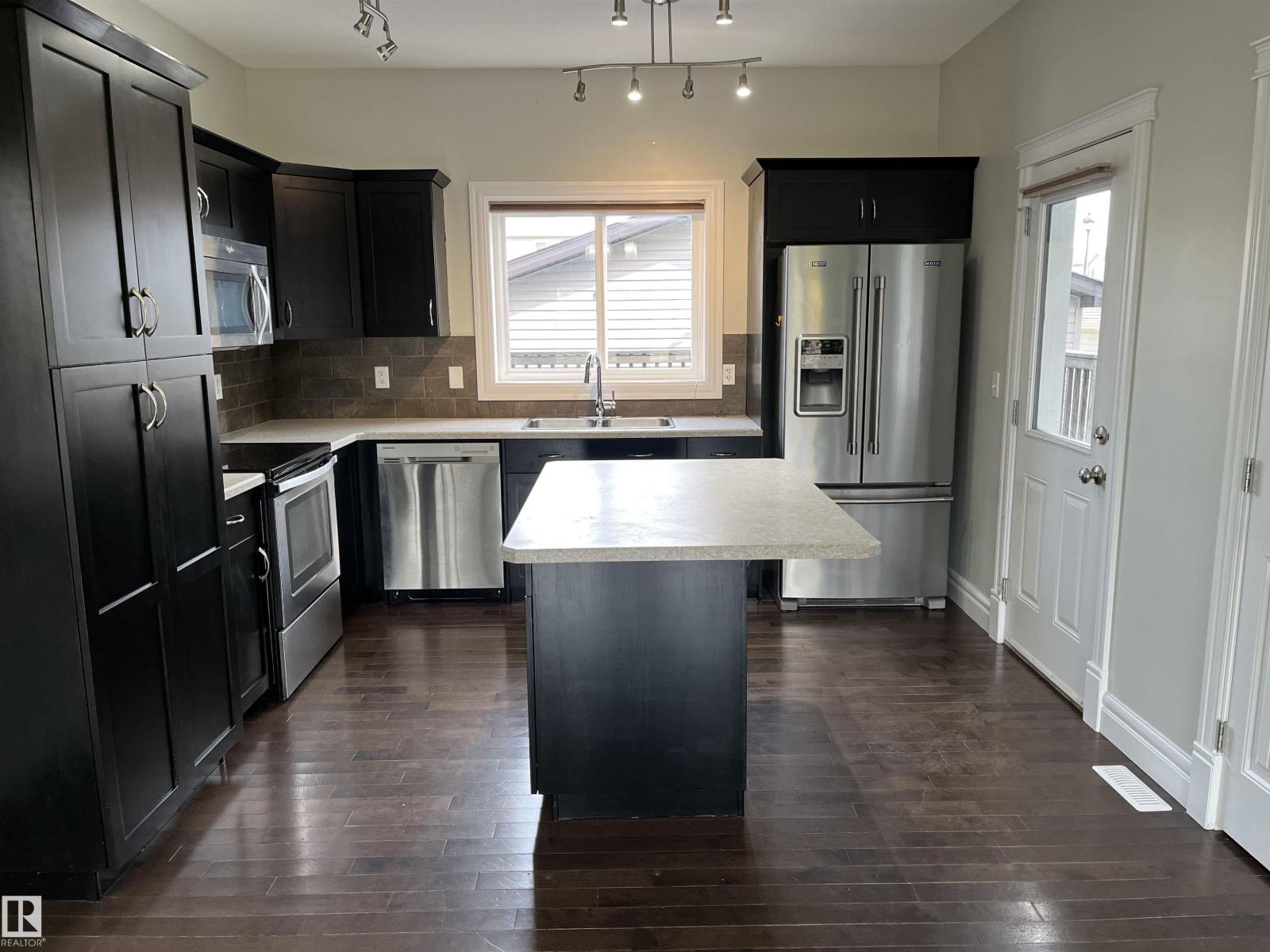303 Sheridan Wy, Leduc, Alberta  T9E 8R9 - Photo 2 - E4460066