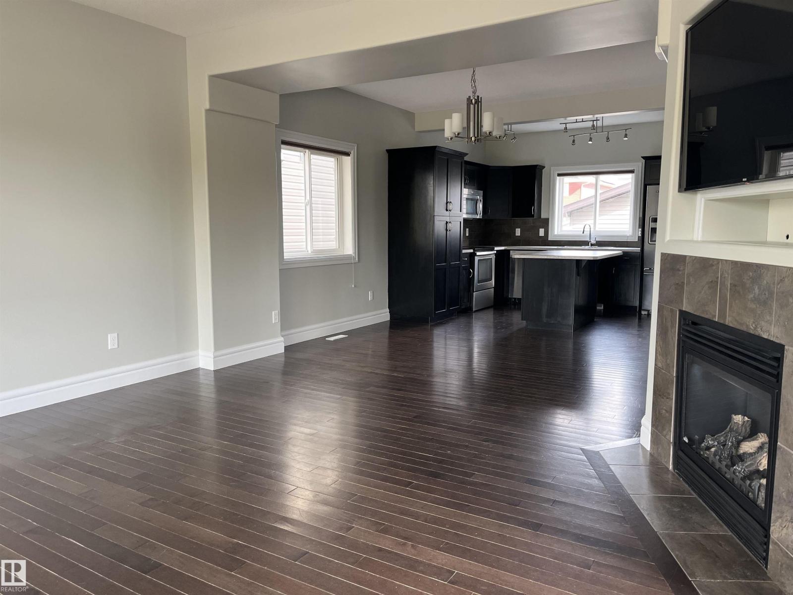303 Sheridan Wy, Leduc, Alberta  T9E 8R9 - Photo 4 - E4460066