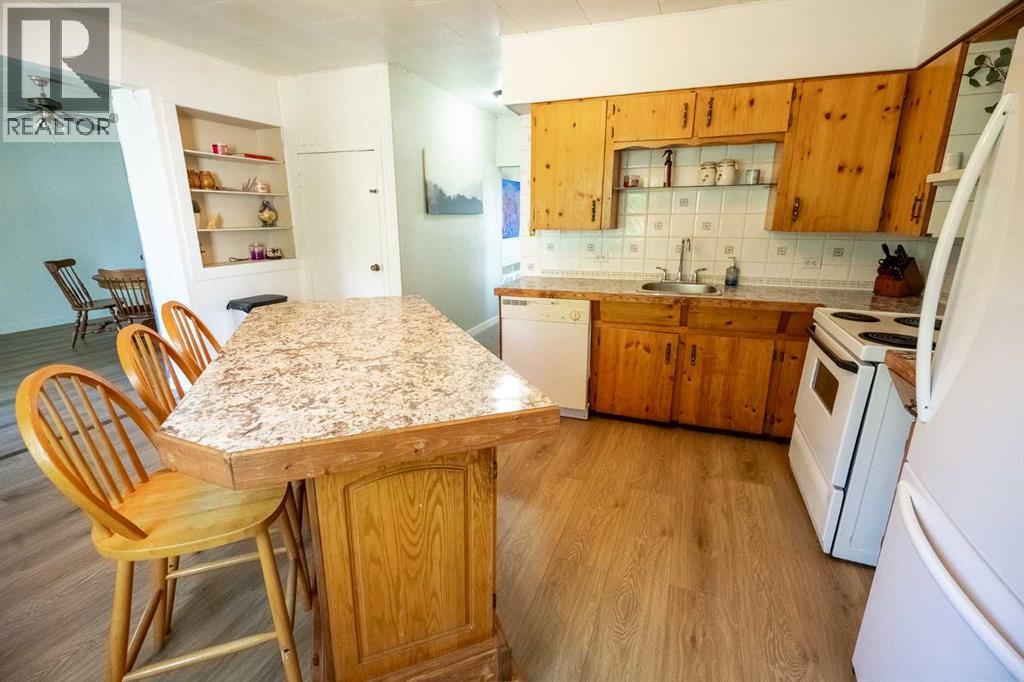 606 Condor Rd, Condor, Alberta  T0M 0P0 - Photo 10 - A2258849