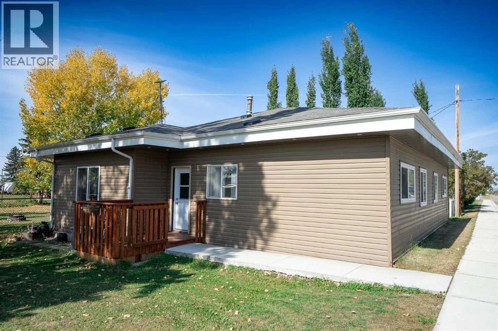 606 Condor Rd, Condor, Alberta  T0M 0P0 - Photo 5 - A2258849
