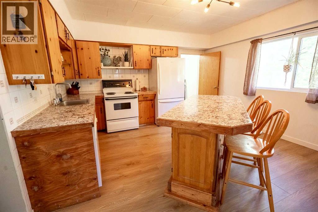 606 Condor Rd, Condor, Alberta  T0M 0P0 - Photo 11 - A2258849