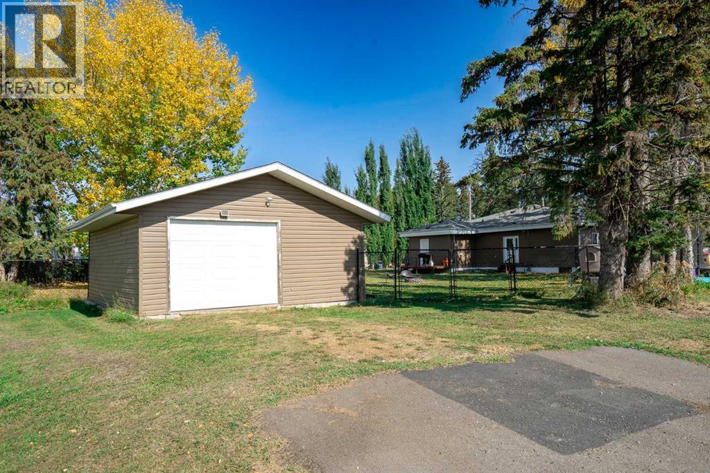 606 Condor Rd, Condor, Alberta  T0M 0P0 - Photo 6 - A2258849