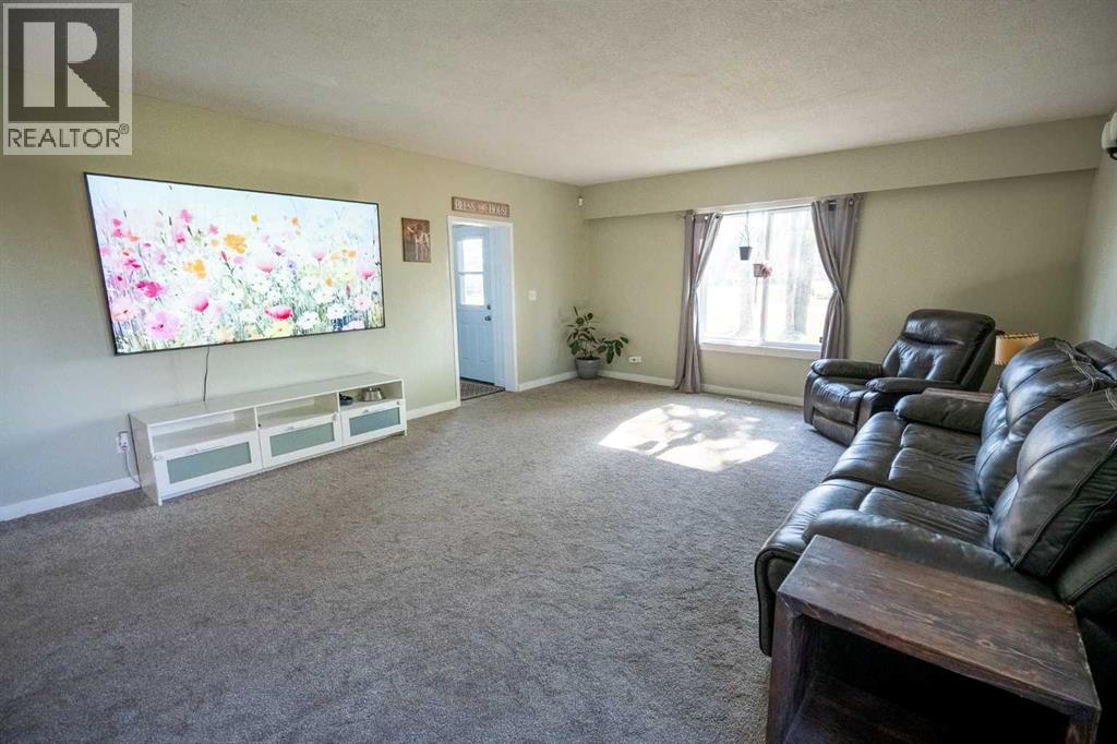 606 Condor Rd, Condor, Alberta  T0M 0P0 - Photo 8 - A2258849