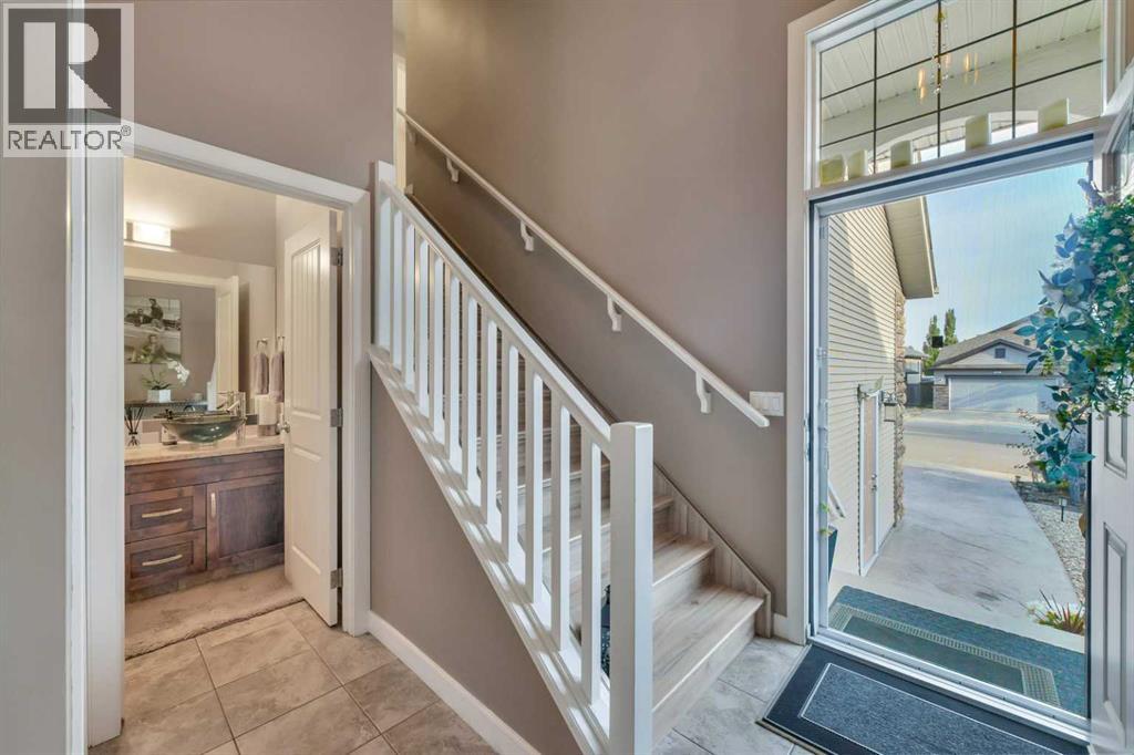 232 Wiley Crescent, Red Deer, Alberta  T4N 7G6 - Photo 2 - A2262157