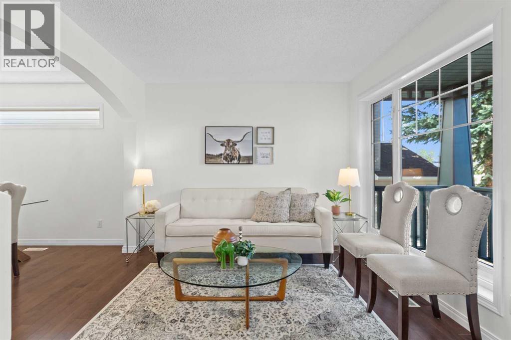 338 Panamount Drive Nw, Calgary, Alberta  T3K 5M1 - Photo 4 - A2244153