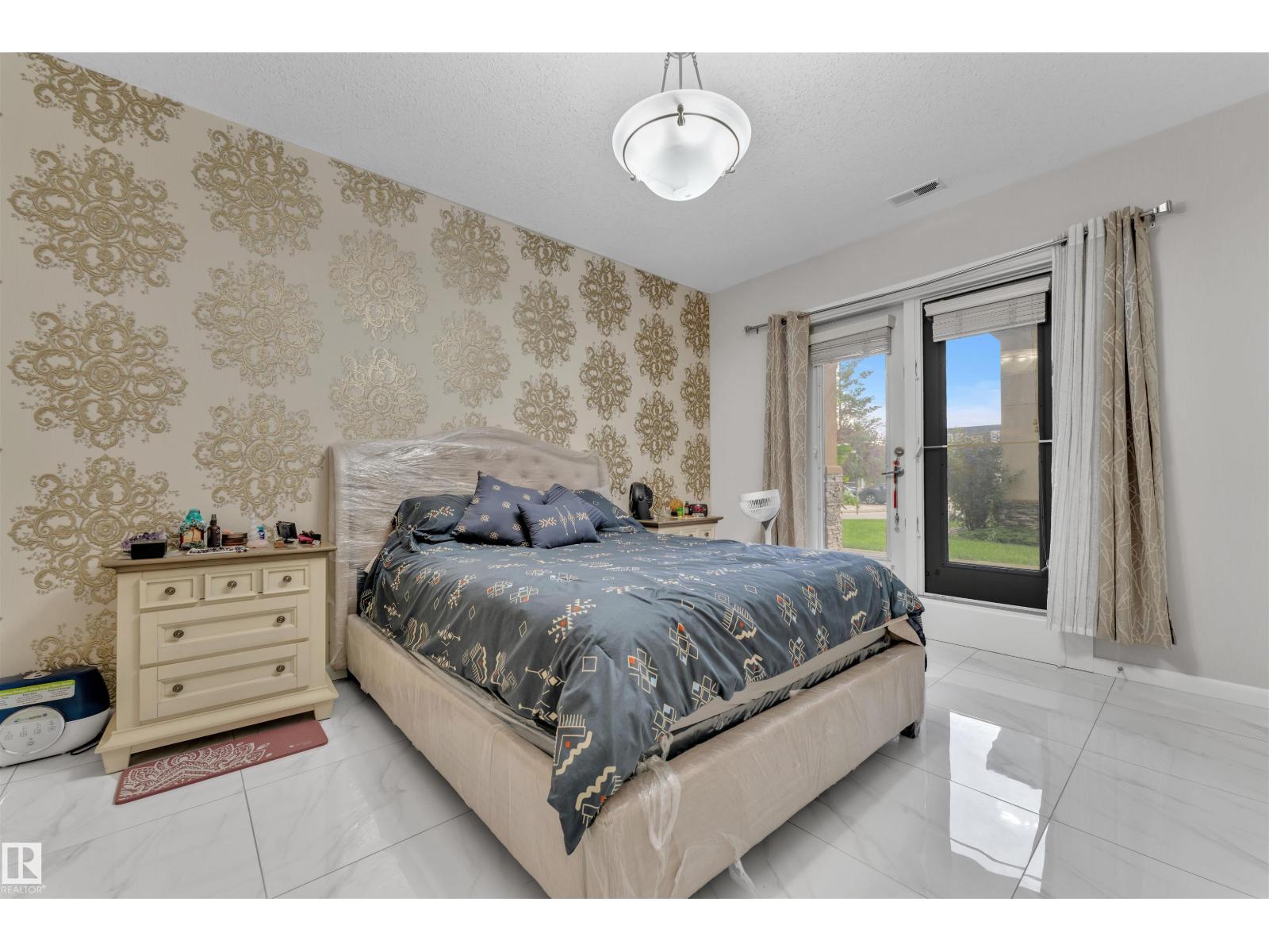160 Magrath Road Nw, Edmonton, Alberta  T6R 3T7 - Photo 16 - E4461038