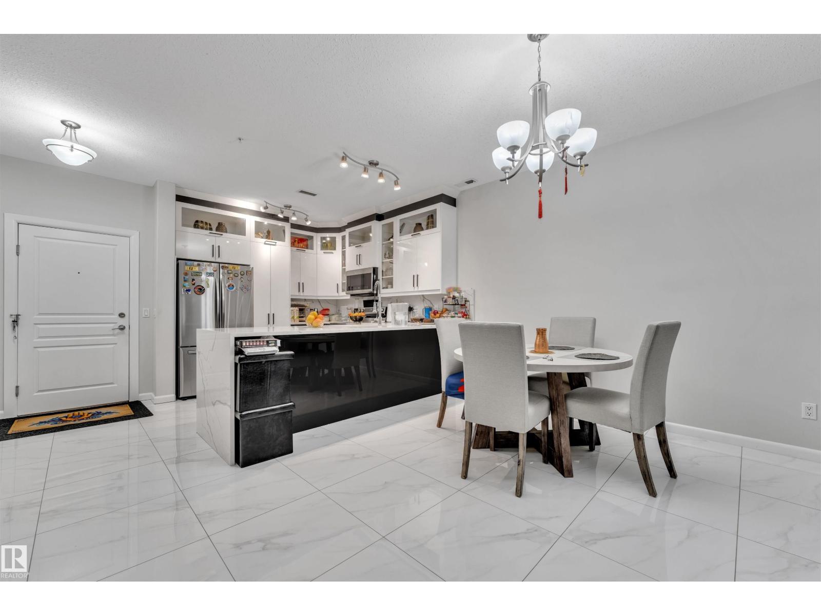 160 Magrath Road Nw, Edmonton, Alberta  T6R 3T7 - Photo 8 - E4461038