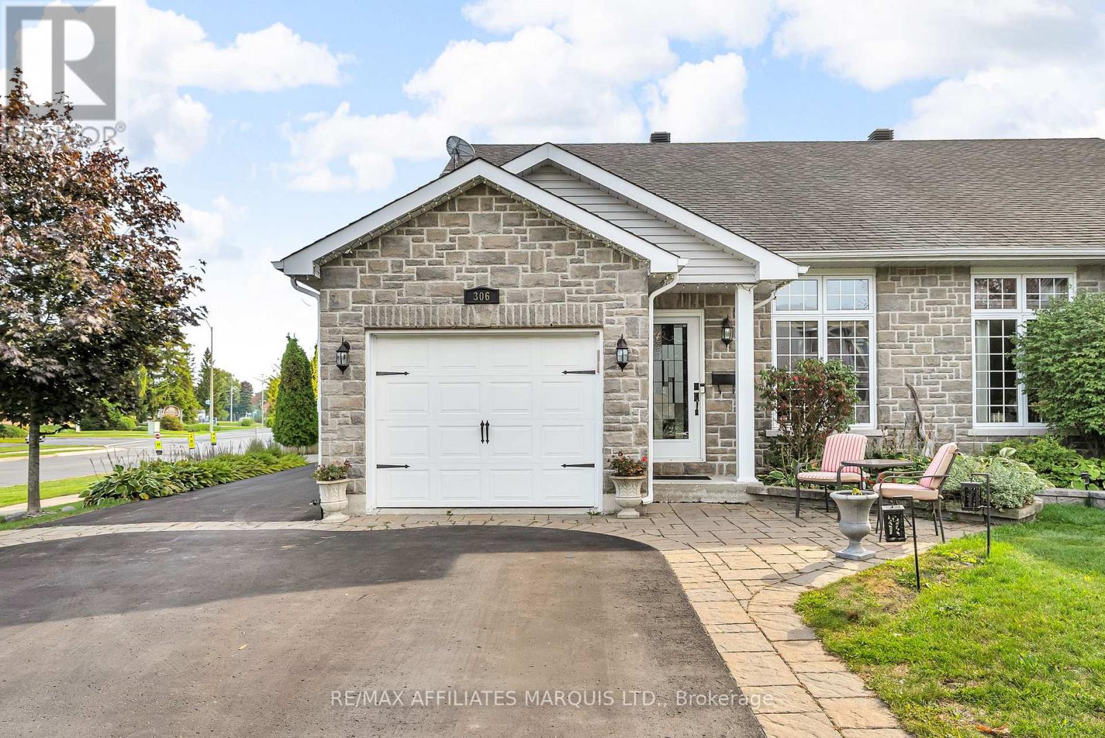 306 ELLEN AVENUE, Cornwall, Ontario