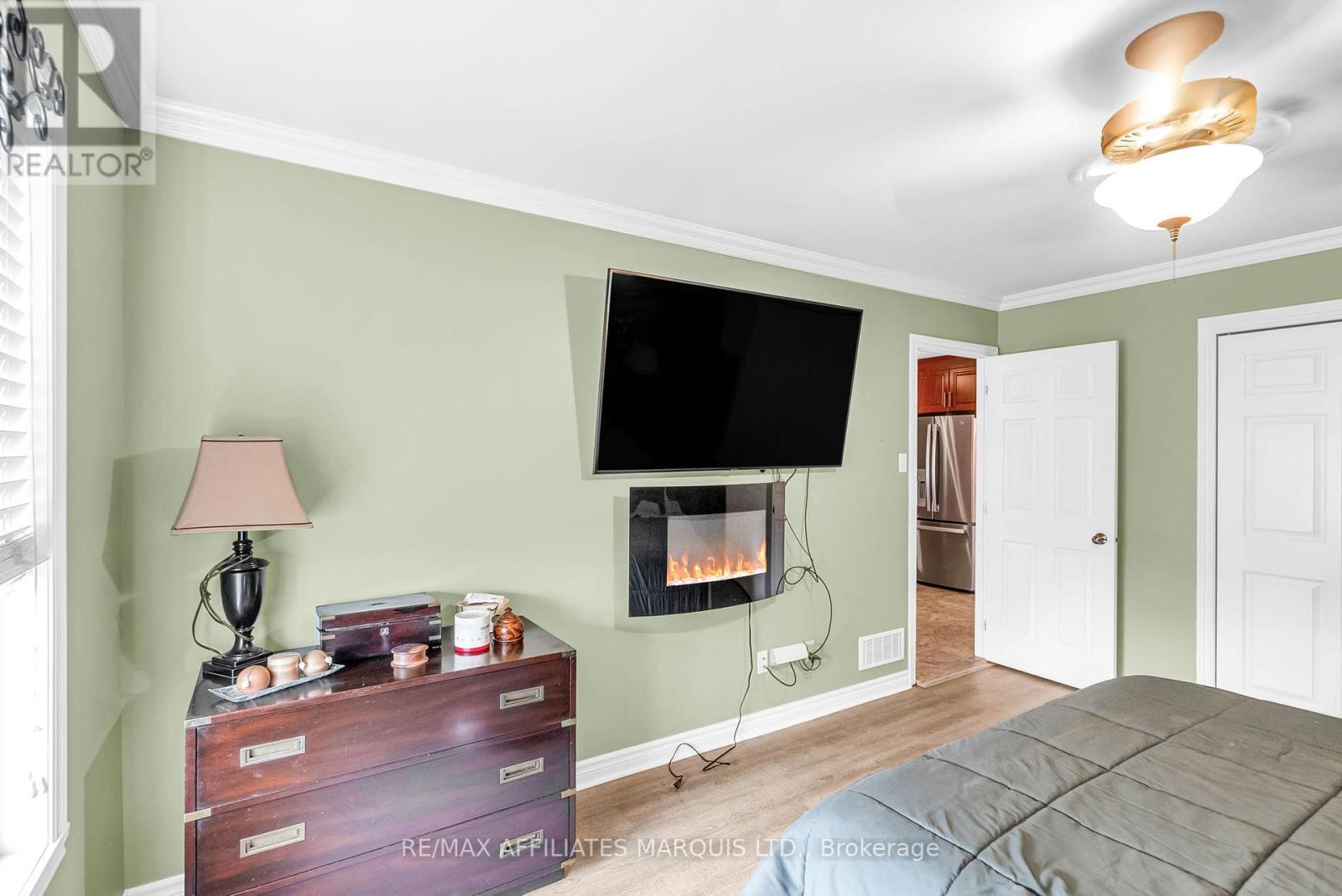 306 Ellen Avenue, Cornwall, Ontario  K6J 0A2 - Photo 19 - X12447887