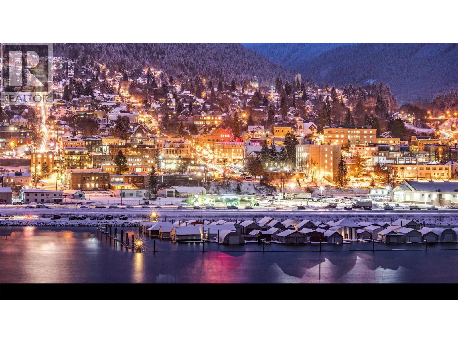 593b Baker Street, Nelson, British Columbia  V1L 4H9 - Photo 6 - 10364983