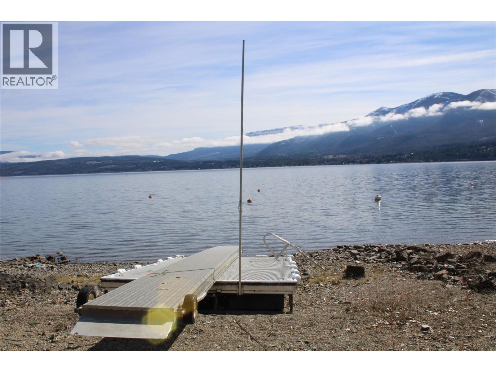 3003 Squilax-Anglemont Road, Lee Creek, British Columbia  V0E 1M4 - Photo 3 - 10365138