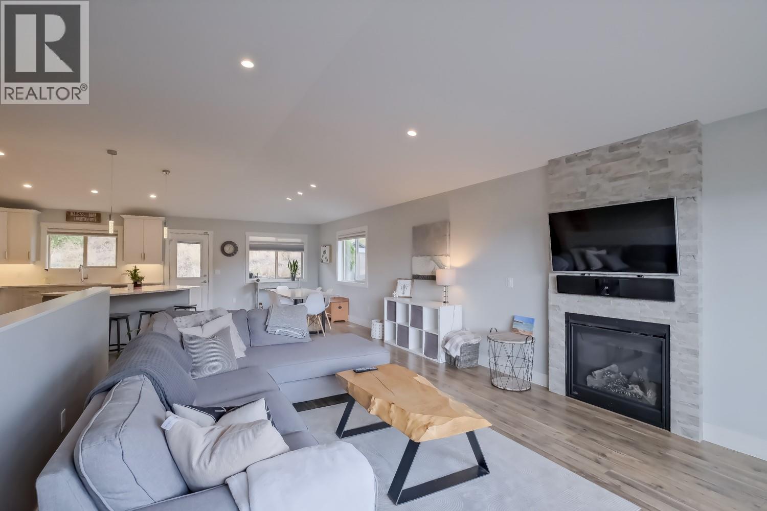 2582 Paramount Drive, West Kelowna, British Columbia  V4T 3H5 - Photo 11 - 10365161
