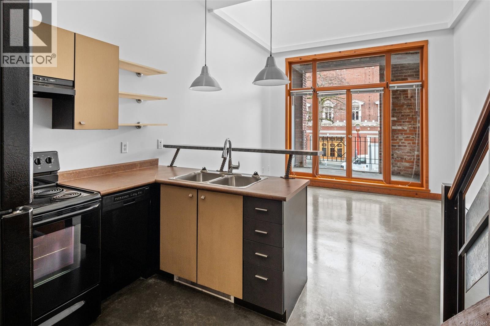 203 588 Pandora Ave, Victoria, British Columbia  V8W 1N7 - Photo 18 - 1015845
