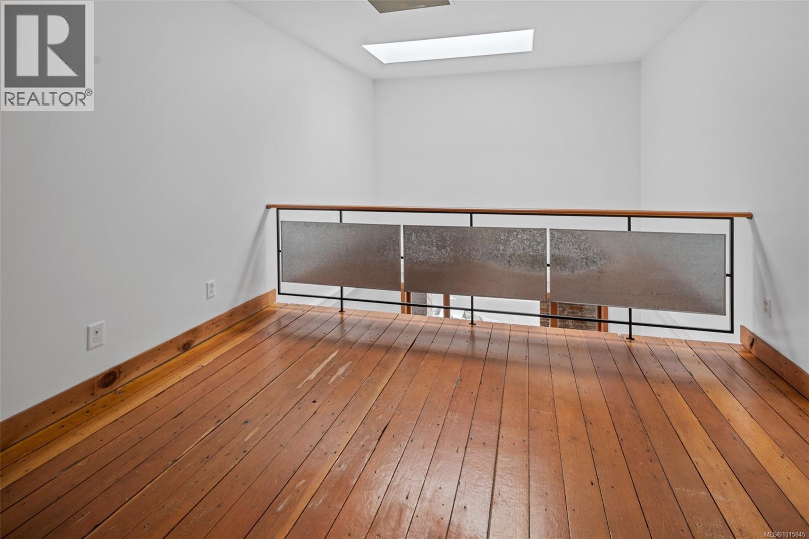 203 588 Pandora Ave, Victoria, British Columbia  V8W 1N7 - Photo 27 - 1015845