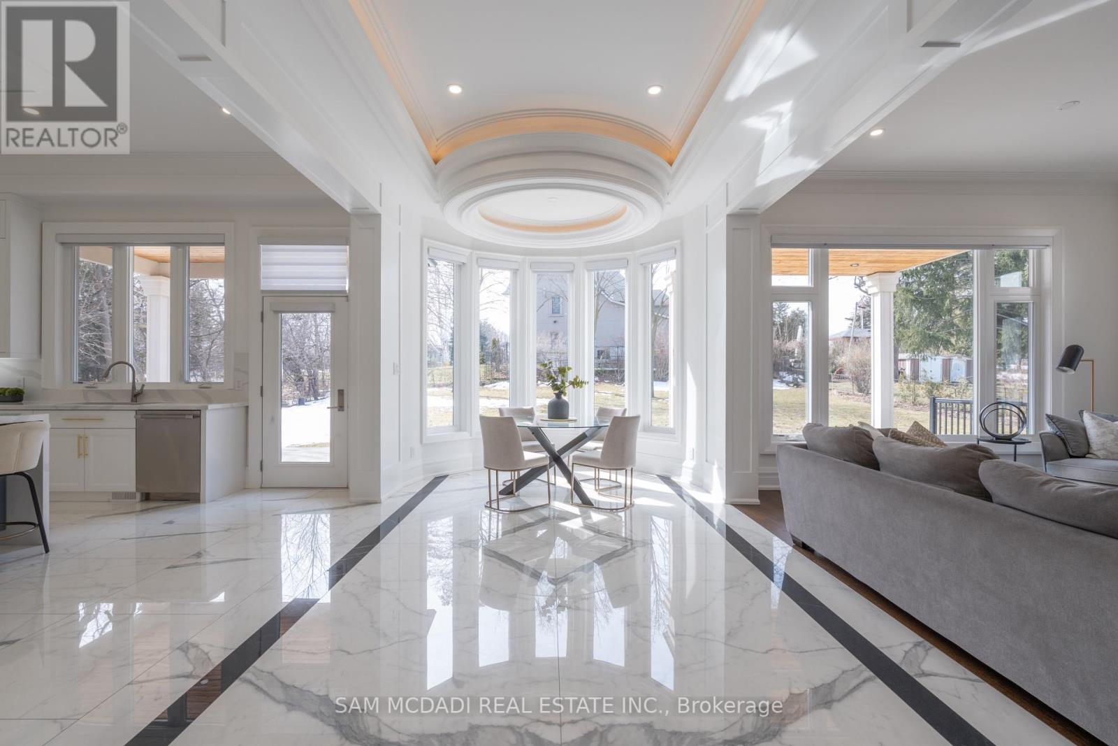 2554 Liruma Road, Mississauga (Sheridan), Ontario  L5K 1Y6 - Photo 14 - W12447733