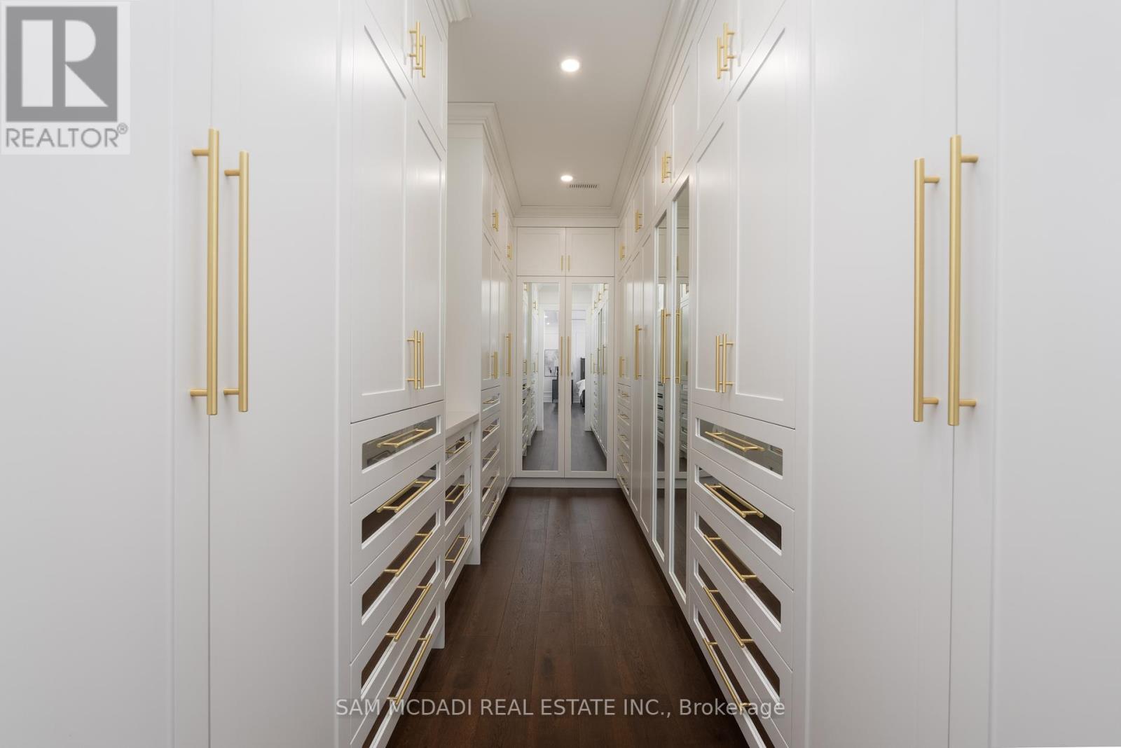 2554 Liruma Road, Mississauga (Sheridan), Ontario  L5K 1Y6 - Photo 24 - W12447733