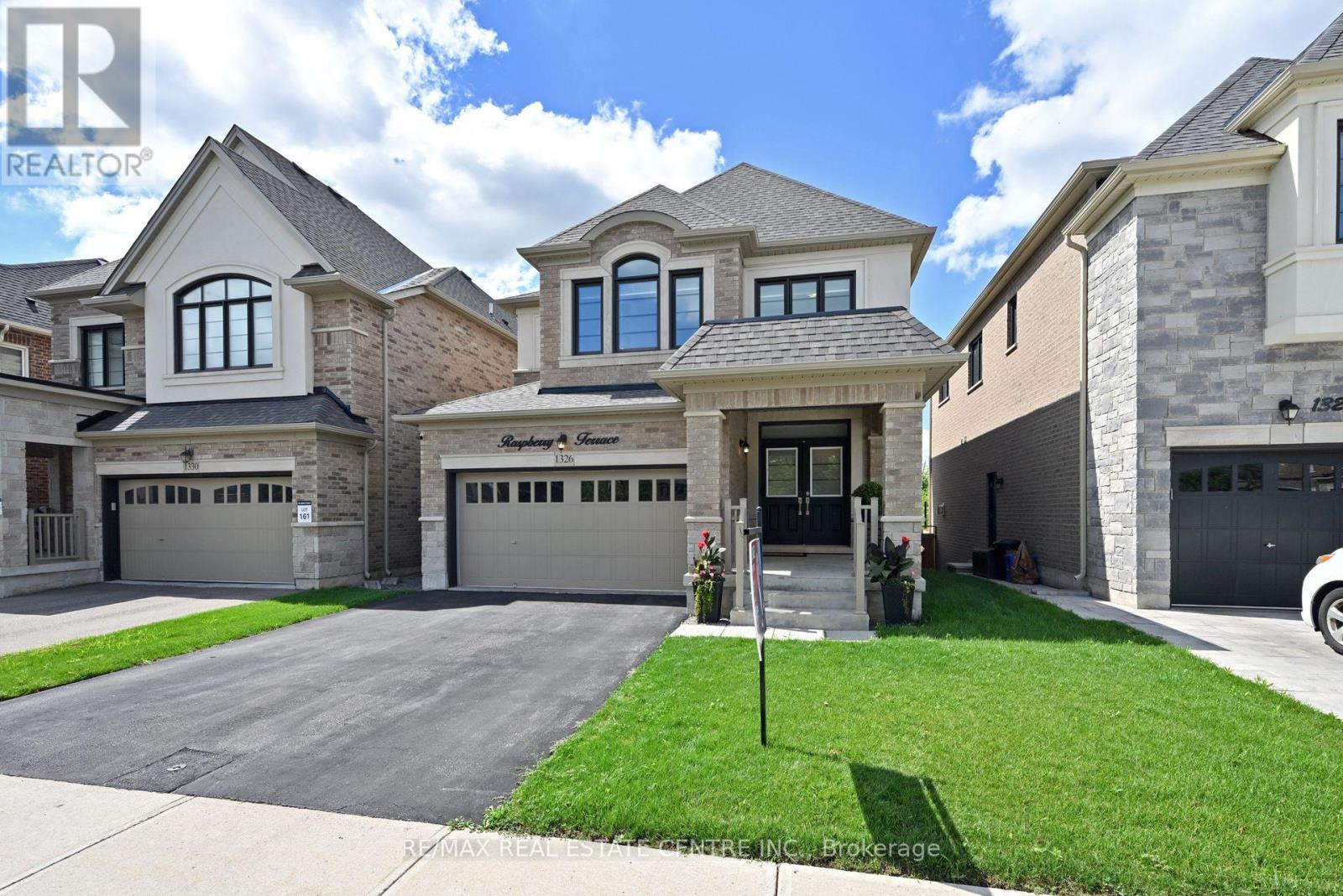 1326 Raspberry Terrace, Milton (Fo Ford), Ontario  L9E 1N3 - Photo 2 - W12447747
