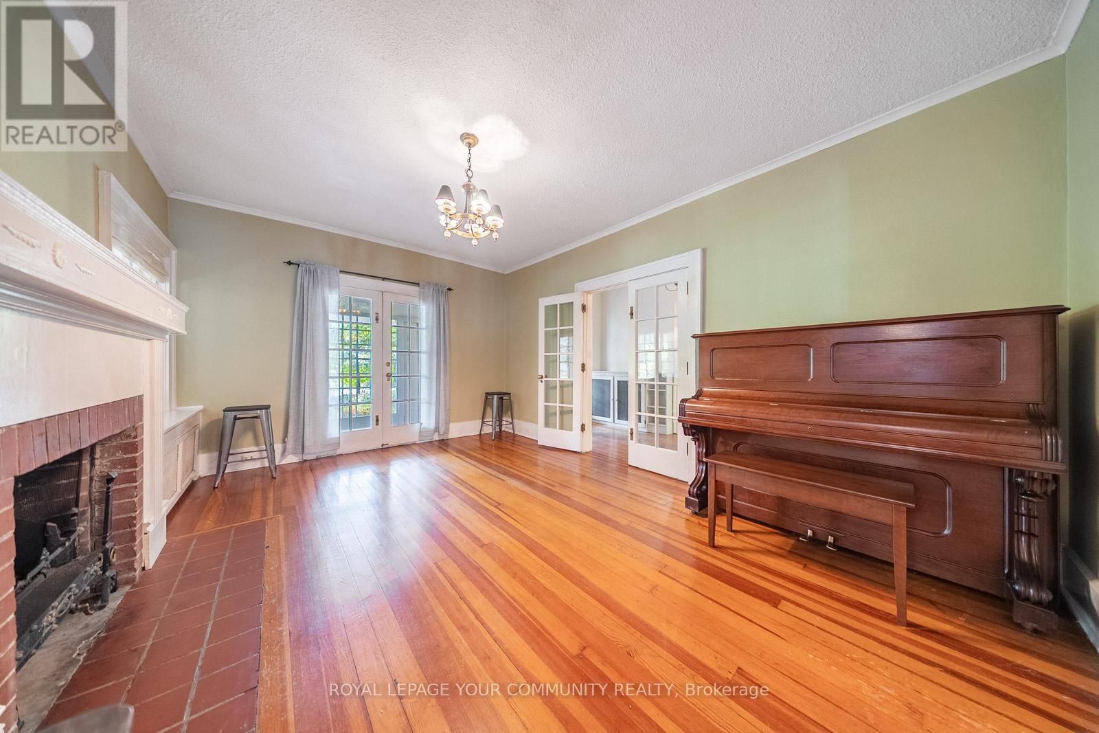 1173 Queen Victoria Avenue, Mississauga (Lorne Park), Ontario  L5H 3H2 - Photo 17 - W12447763