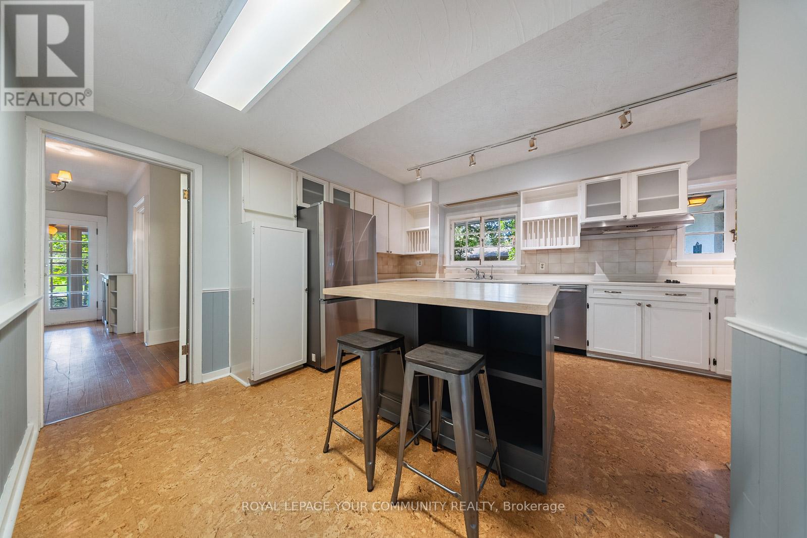 1173 Queen Victoria Avenue, Mississauga (Lorne Park), Ontario  L5H 3H2 - Photo 24 - W12447763