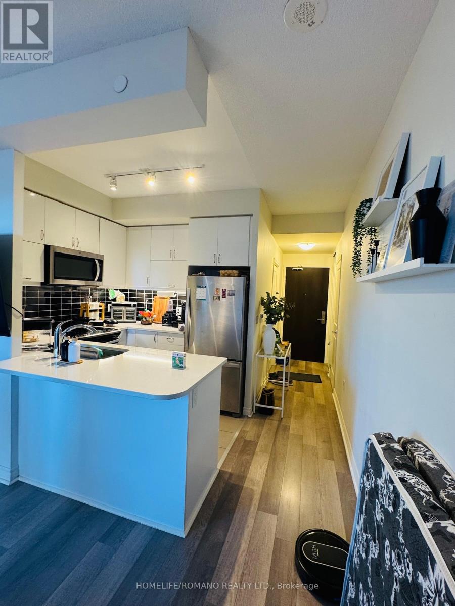 605 - 39 Annie Craig Drive, Toronto, Ontario  M8V 0C5 - Photo 6 - W12447767