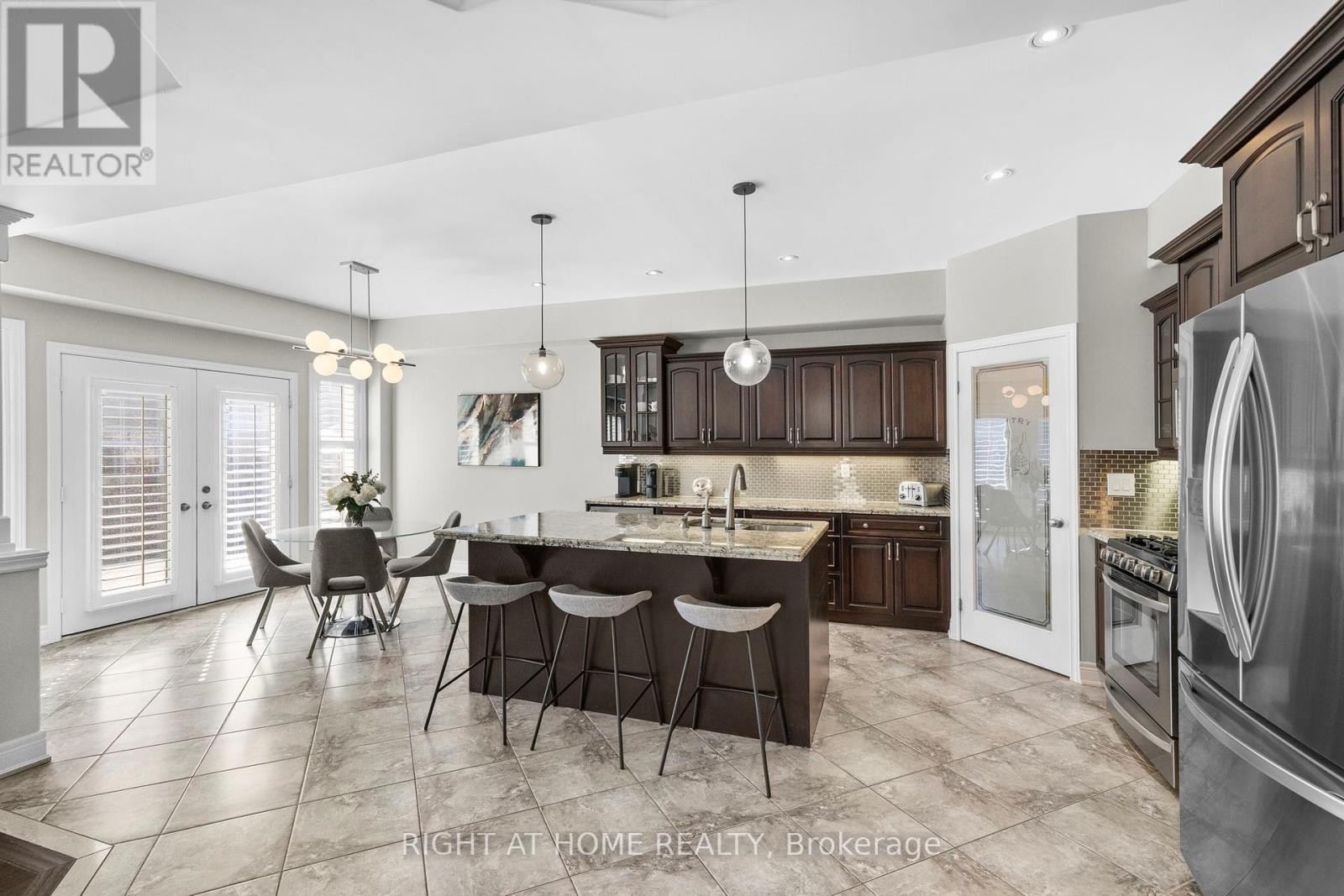 12 Donatello Court, Hamilton (Carpenter), Ontario  L9B 0C2 - Photo 16 - X12447728