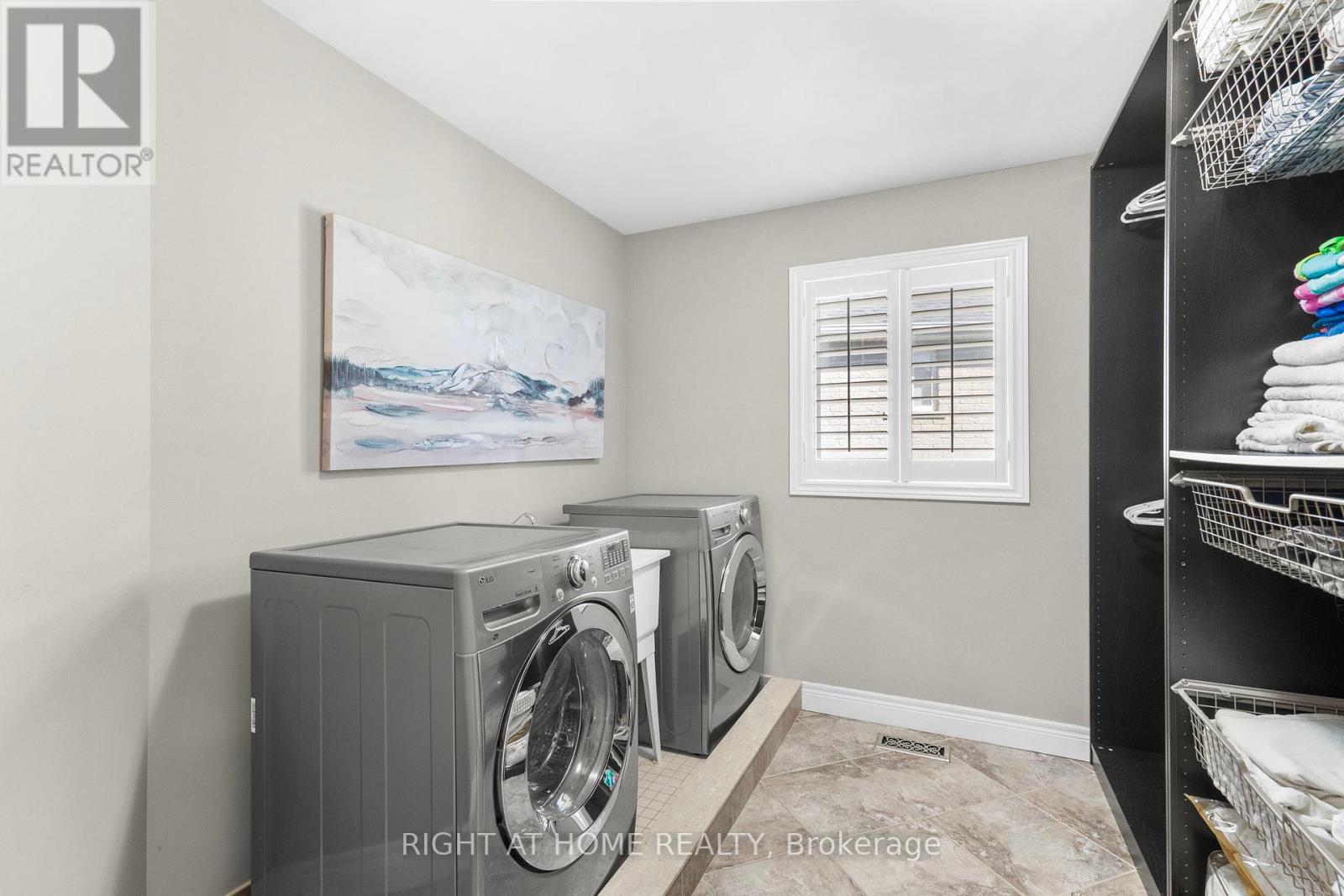 12 Donatello Court, Hamilton (Carpenter), Ontario  L9B 0C2 - Photo 31 - X12447728