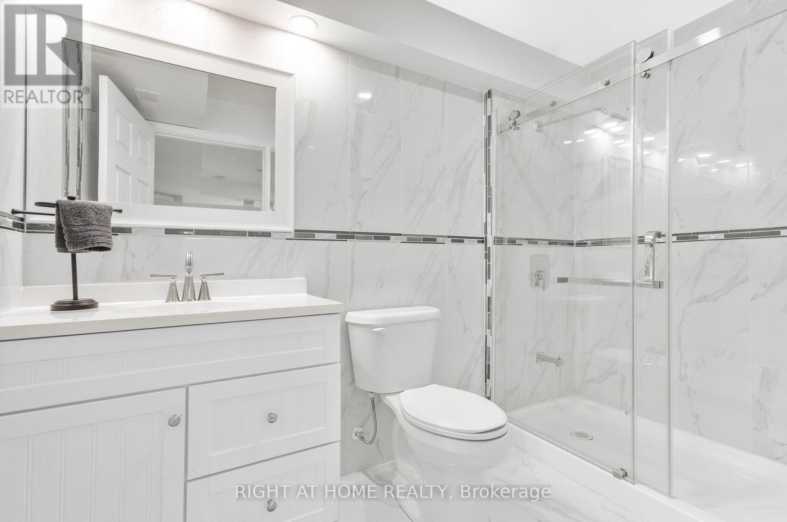 12 Donatello Court, Hamilton (Carpenter), Ontario  L9B 0C2 - Photo 40 - X12447728