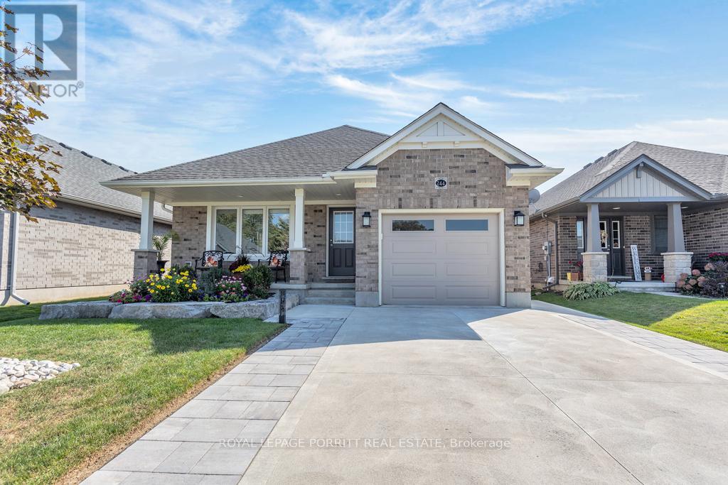 244 Wilson Avenue, Tillsonburg, Ontario  N4G 0H4 - Photo 3 - X12447748