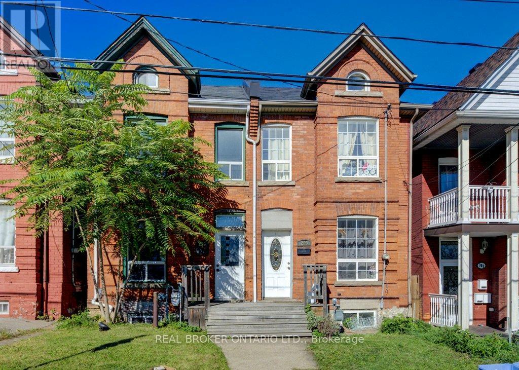 297 BAY STREET N, Hamilton, Ontario