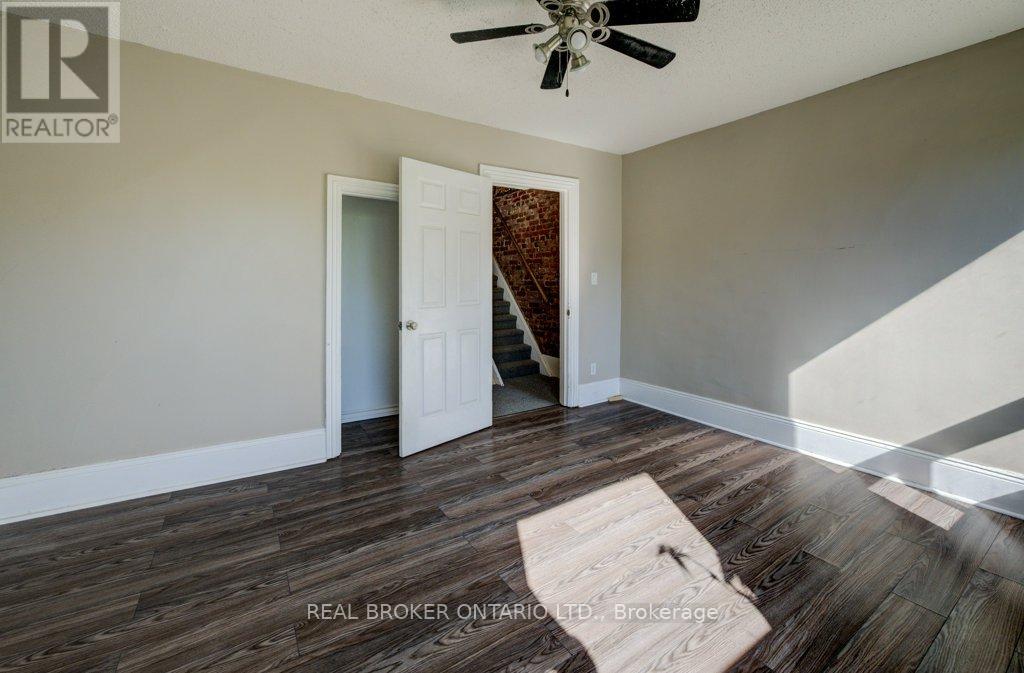 297 Bay Street N, Hamilton, Ontario  L8L 1M2 - Photo 23 - X12447785