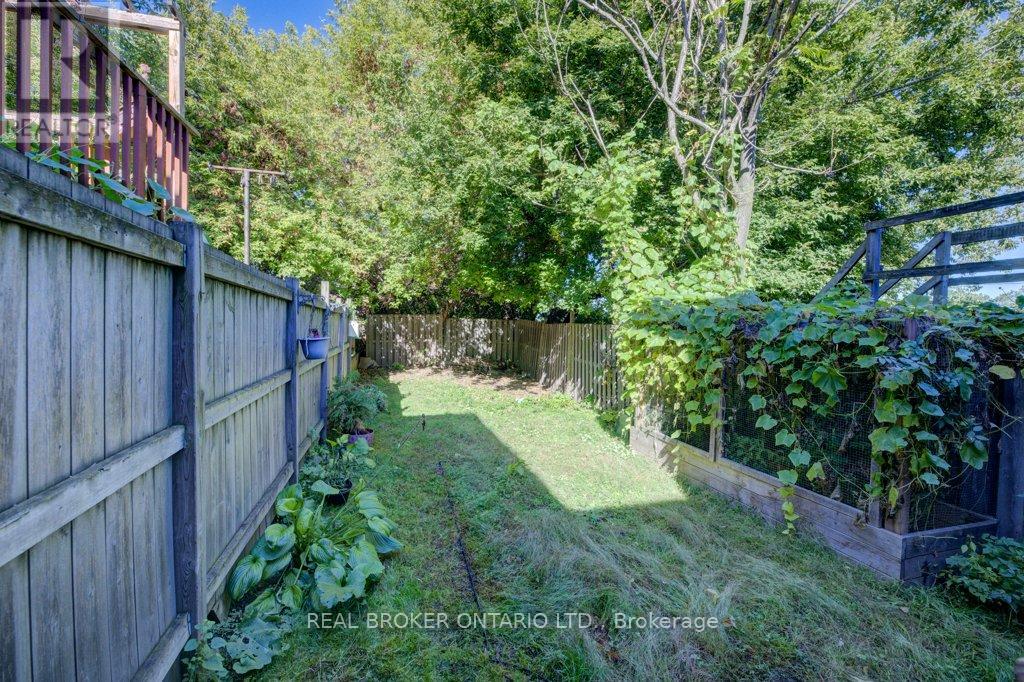 297 Bay Street N, Hamilton, Ontario  L8L 1M2 - Photo 28 - X12447785