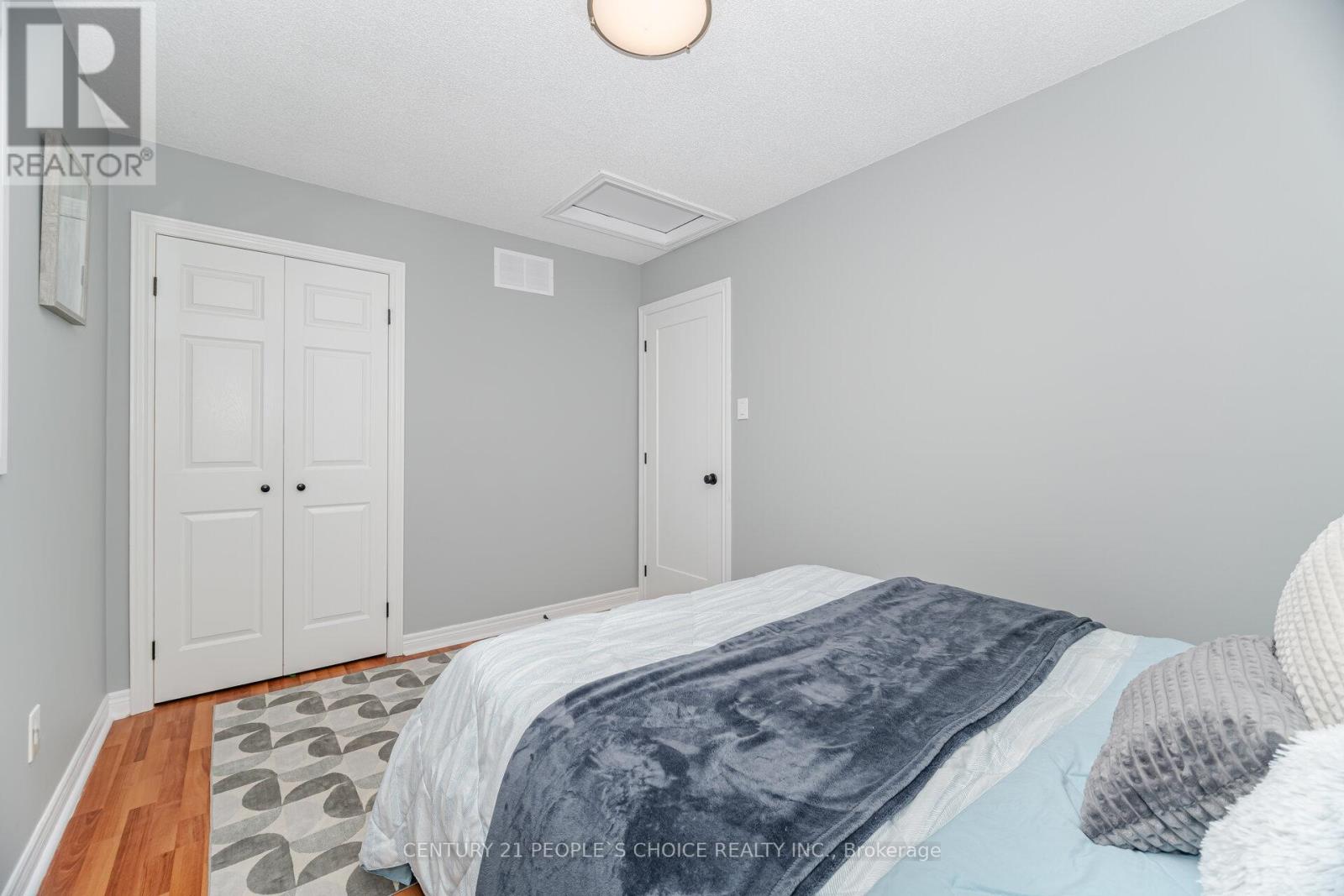 55 Vineberg Drive, Hamilton (Chappel), Ontario  L9B 2P6 - Photo 24 - X12447793