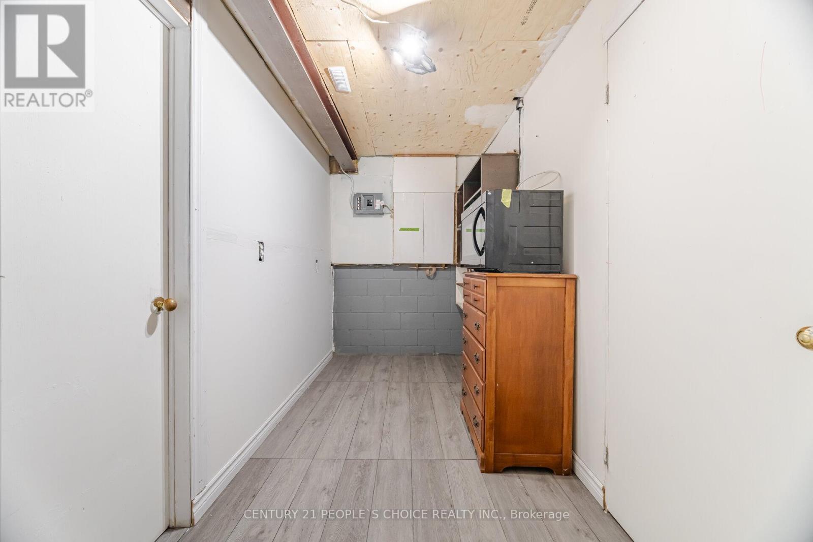 55 Vineberg Drive, Hamilton (Chappel), Ontario  L9B 2P6 - Photo 44 - X12447793