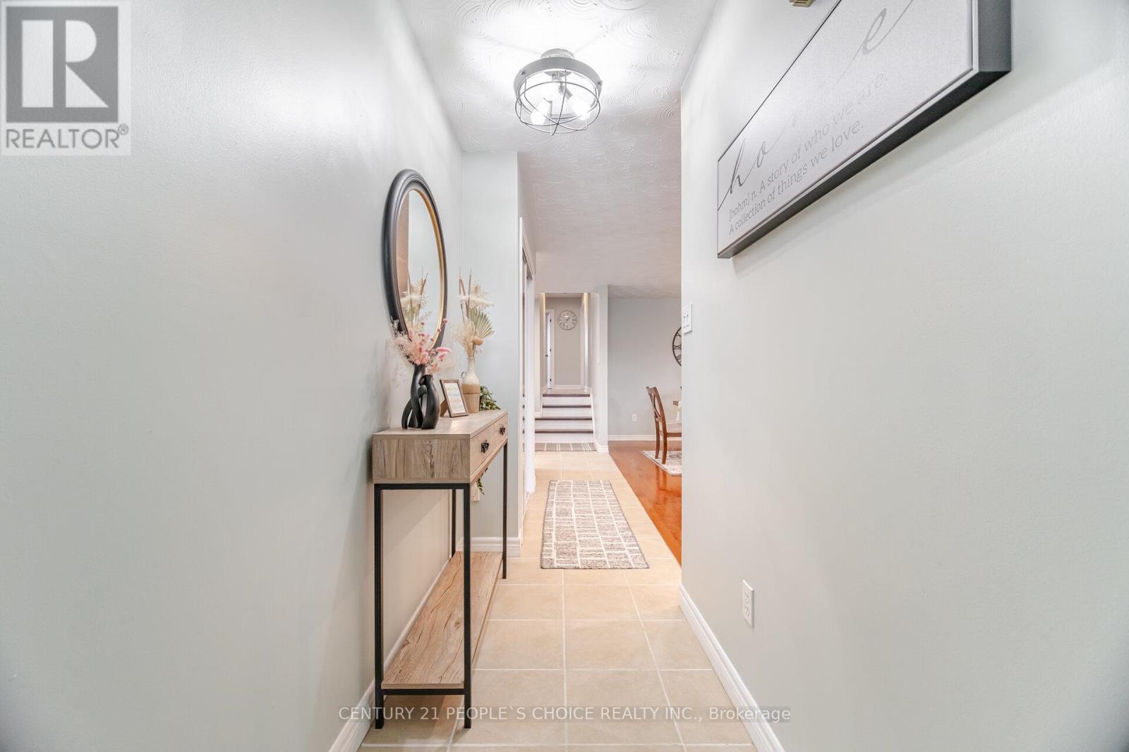 55 Vineberg Drive, Hamilton (Chappel), Ontario  L9B 2P6 - Photo 7 - X12447793