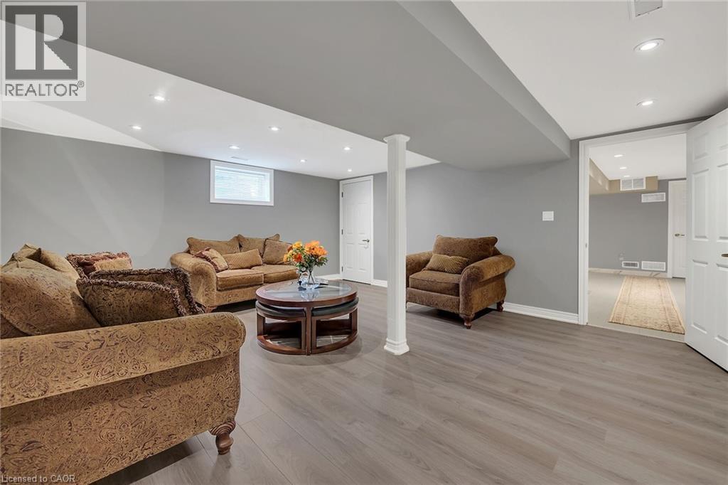 982 Highland Road E, Stoney Creek, Ontario  L8J 3G9 - Photo 35 - 40760318