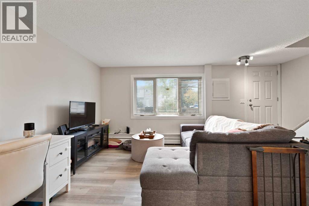 79, 3809 45 Street Sw, Calgary, Alberta  T3E 3H4 - Photo 5 - A2258750